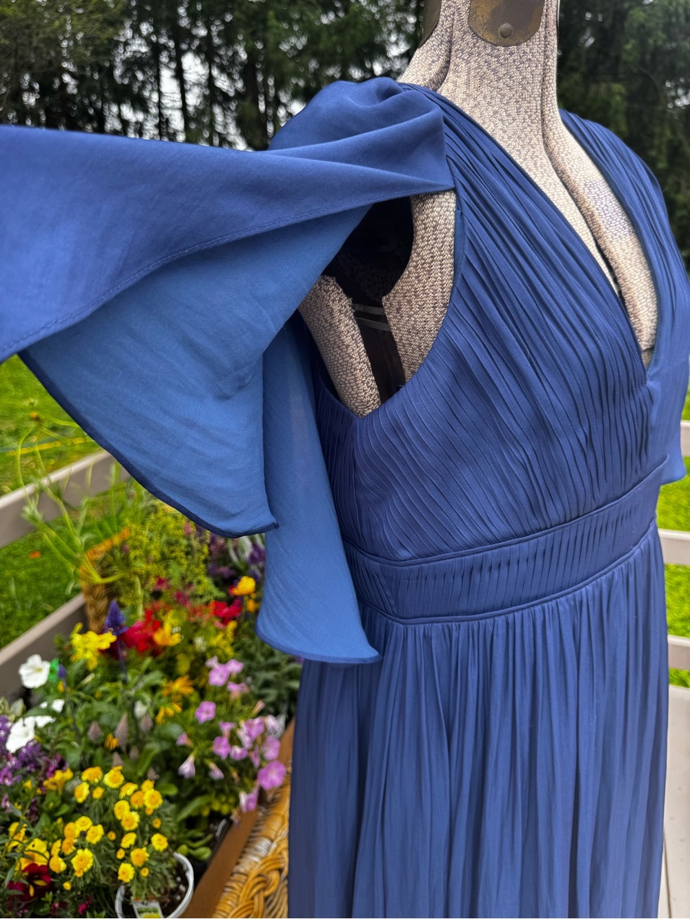 NWT Halston Heritage gown navy size 12 - Picture 6 of 12